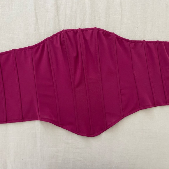 Pink corset top - Picture 4 of 9